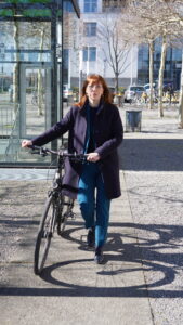 Schulkinder auf stark frequentierter Staatsstraße massiv gefährdet – BÜNDNISGRÜNE fordern Aufhebung des Radwegverbotes an S177 Wachau OT Feldschlößchen