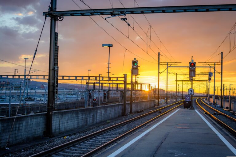 Trassenpreise: Verkehrsverbünde schlagen Alarm – BÜNDNISGRÜNE kritisieren Schweigen der Staatsregierung und fordern Ministerin zum Handeln auf